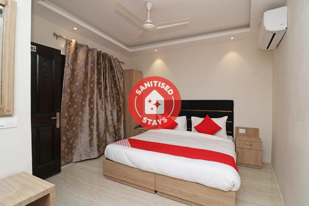 אגרה Oyo 72937 Hotel Tyagraj מראה חיצוני תמונה