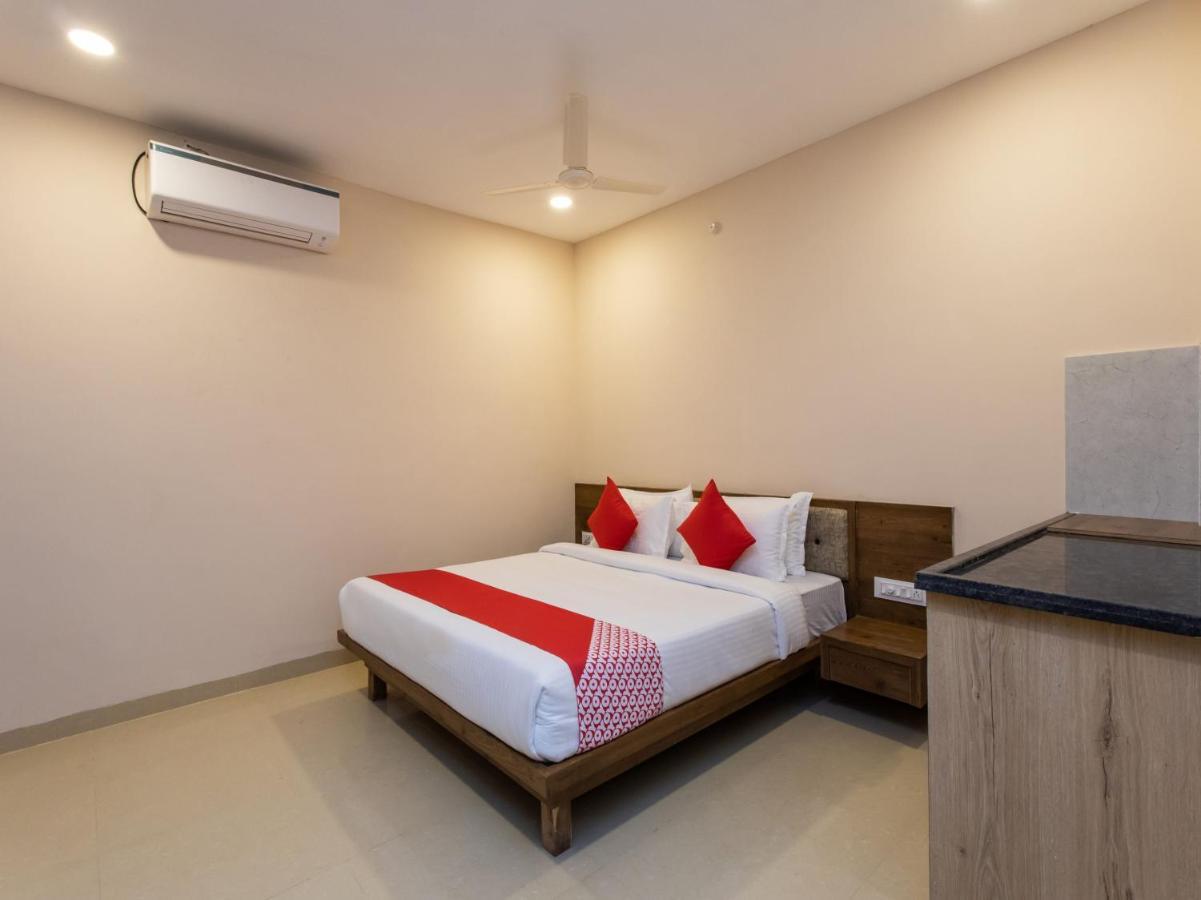 אגרה Oyo 72937 Hotel Tyagraj מראה חיצוני תמונה