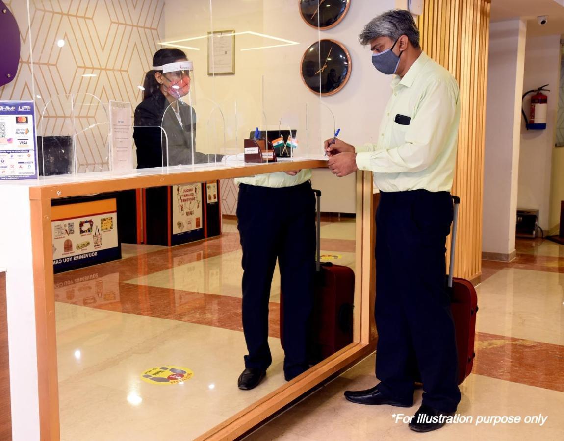 אגרה Oyo 72937 Hotel Tyagraj מראה חיצוני תמונה